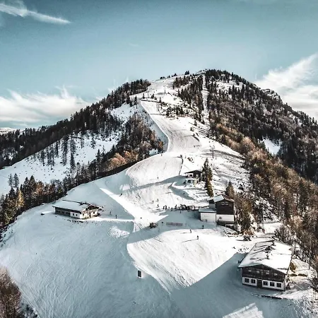 Nyaraló Scheibenwald Huette Kössen